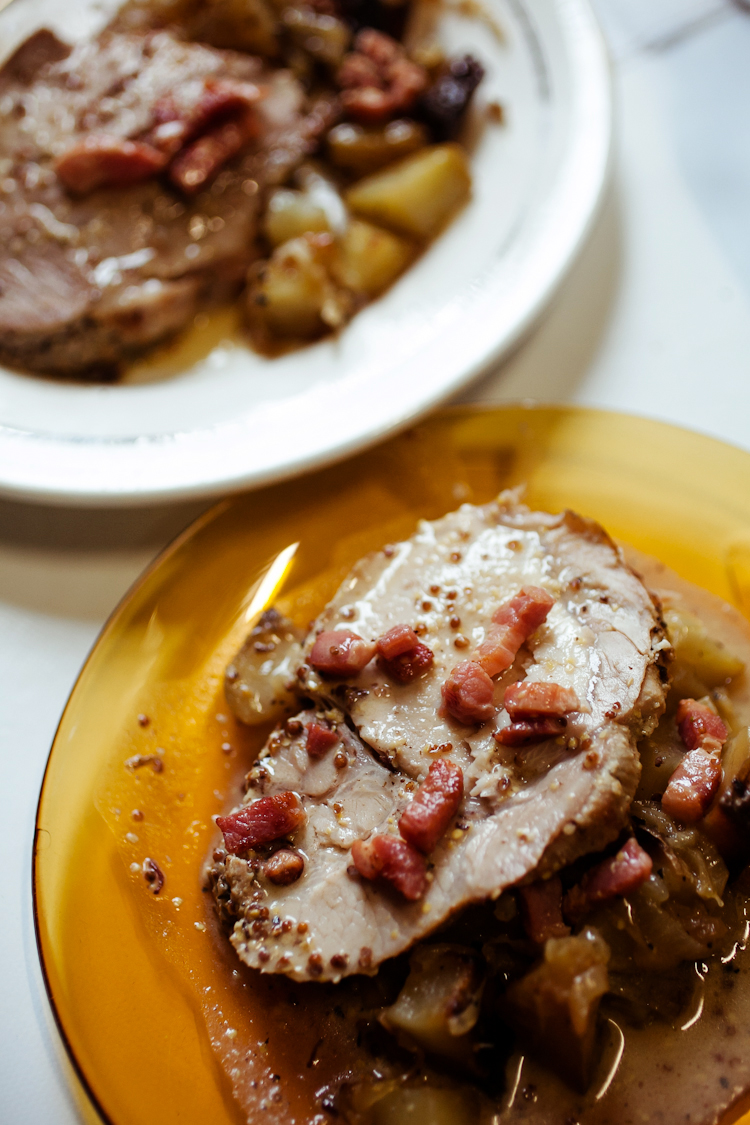 Pork tenderloin with lardons and dijon mustard sauce