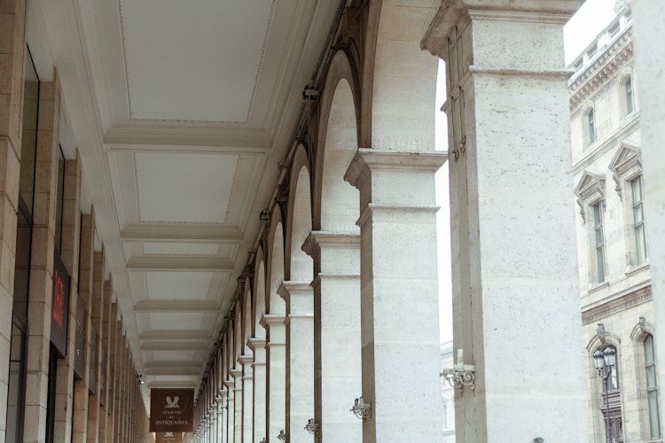 Long hallway • Perspective