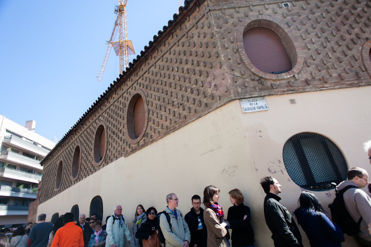 Long queue at Sagrada Familia
