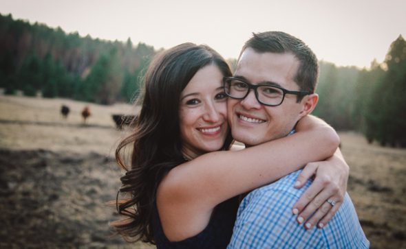 Great hug! Prewedding photography pose